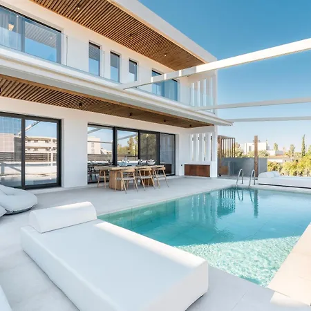 D&r Boutique R Villa Gennadi