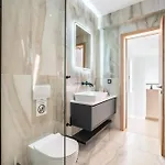 D&r Boutique R Villa Gennadi